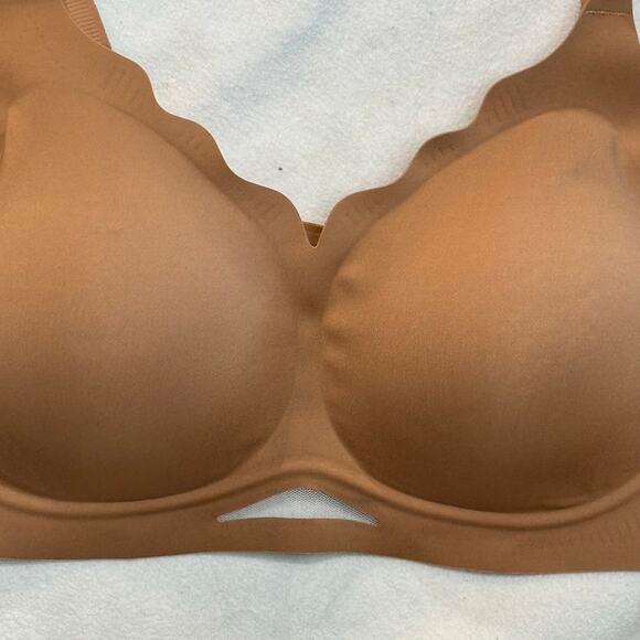 VERTVIE Full Coverage Tan Bra with 2" Extender Removable Pads Women’s Sz 2X L - Picture 2 of 10
